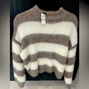 Express sweater nwt size xs